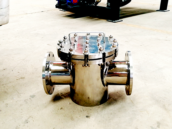 管道自卸除铁器1
